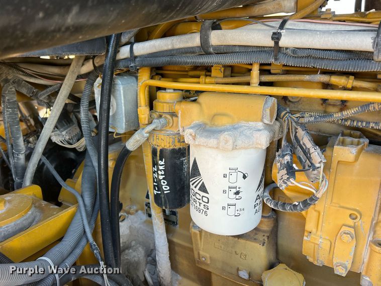 image for item NI9110 1999 Ag-Chem Terra Gator 8104  applicator