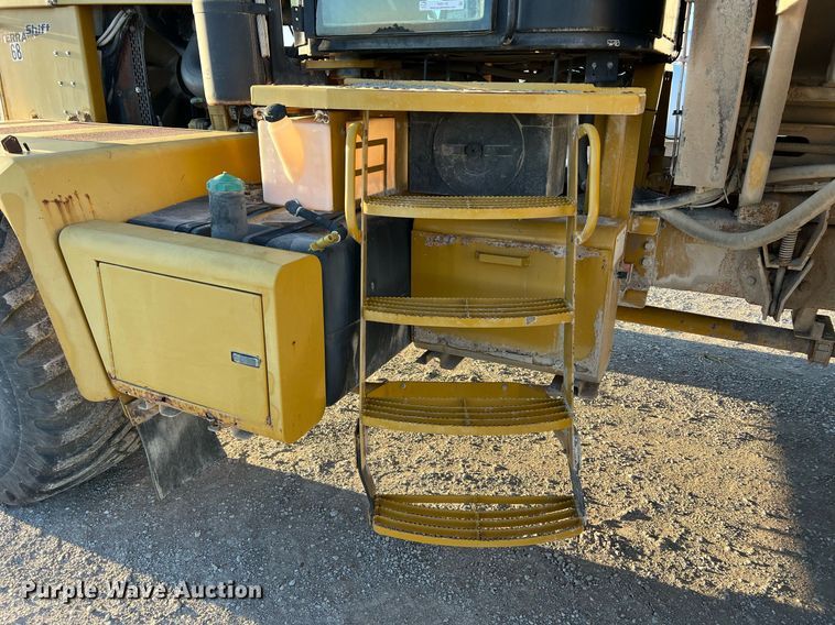 image for item NI9110 1999 Ag-Chem Terra Gator 8104  applicator