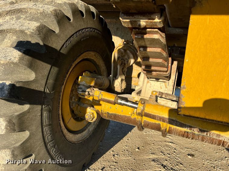 image for item NI9110 1999 Ag-Chem Terra Gator 8104  applicator