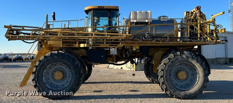 image for item NI9111 AG Chem RoGator 1194  sprayer