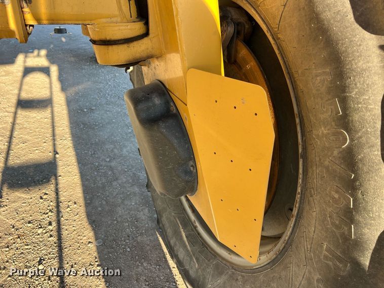 image for item NI9111 AG Chem RoGator 1194  sprayer