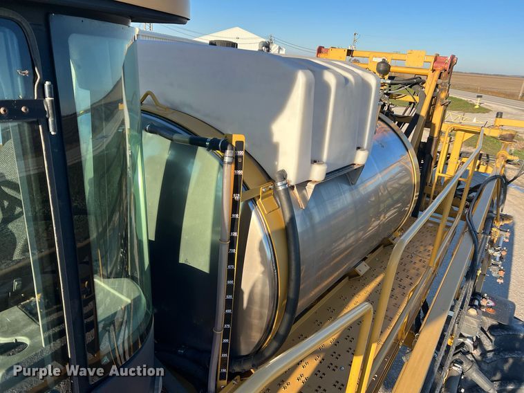 image for item NI9111 AG Chem RoGator 1194  sprayer