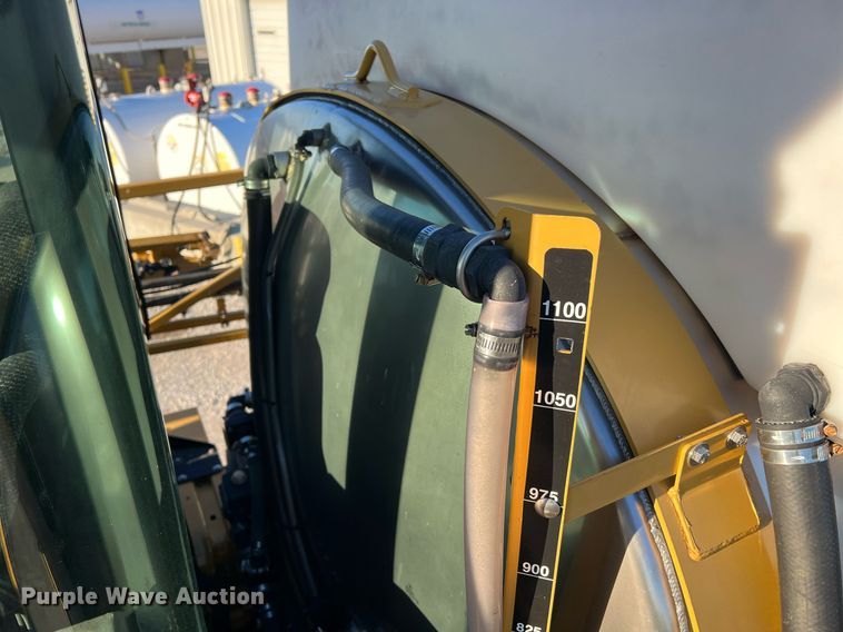 image for item NI9111 AG Chem RoGator 1194  sprayer