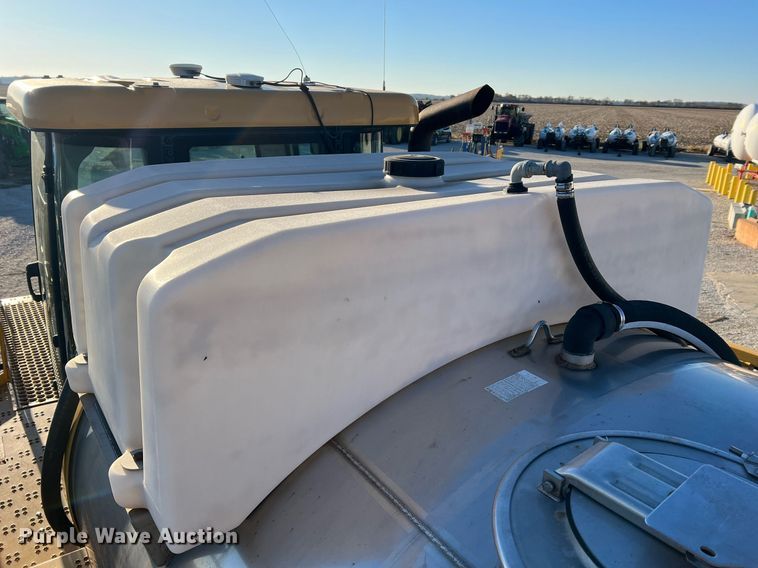 image for item NI9111 AG Chem RoGator 1194  sprayer