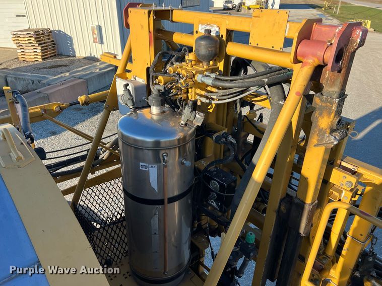 image for item NI9111 AG Chem RoGator 1194  sprayer