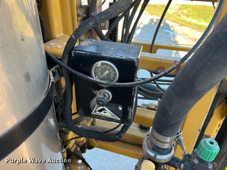 image for item NI9111 AG Chem RoGator 1194  sprayer