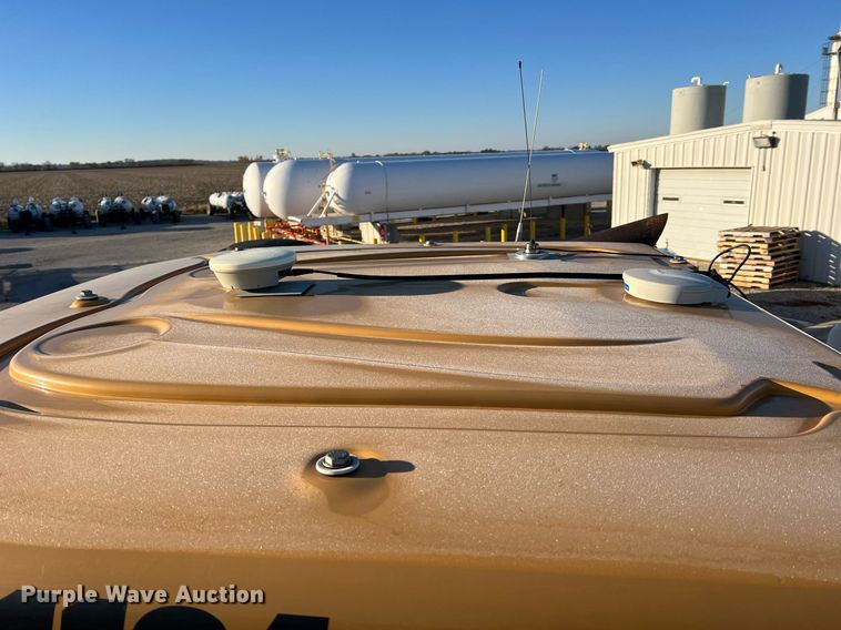 image for item NI9111 AG Chem RoGator 1194  sprayer