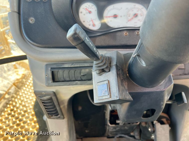 image for item NI9111 AG Chem RoGator 1194  sprayer