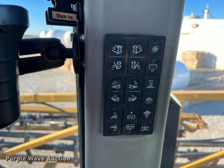 image for item NI9111 AG Chem RoGator 1194  sprayer