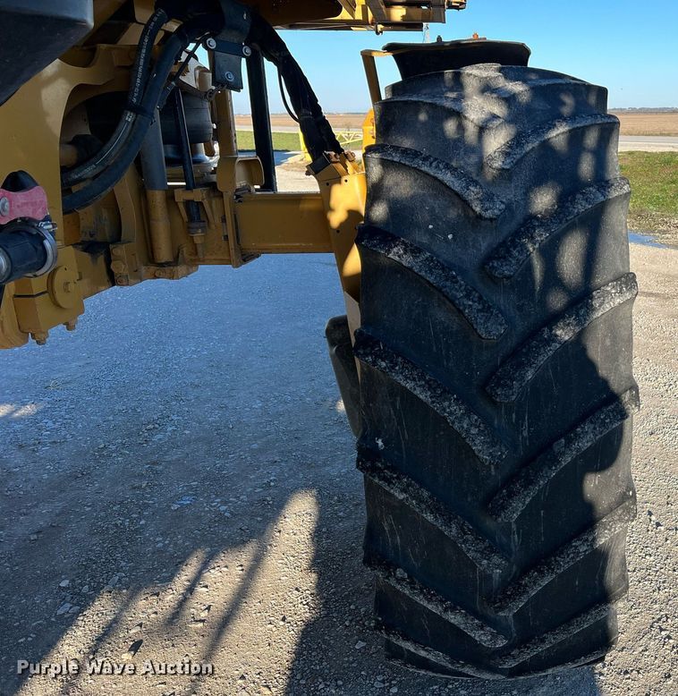 image for item NI9111 AG Chem RoGator 1194  sprayer