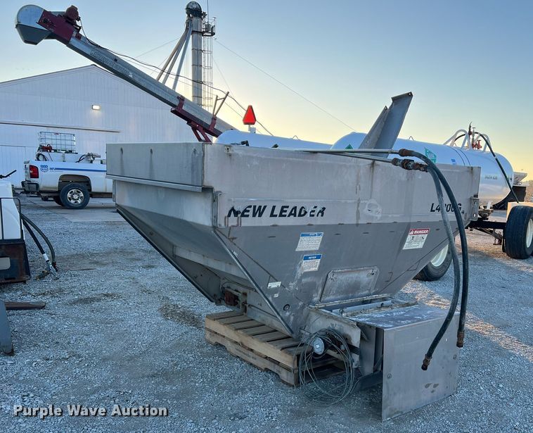 image for item NI9112 New Leader L400G4  applicator bed