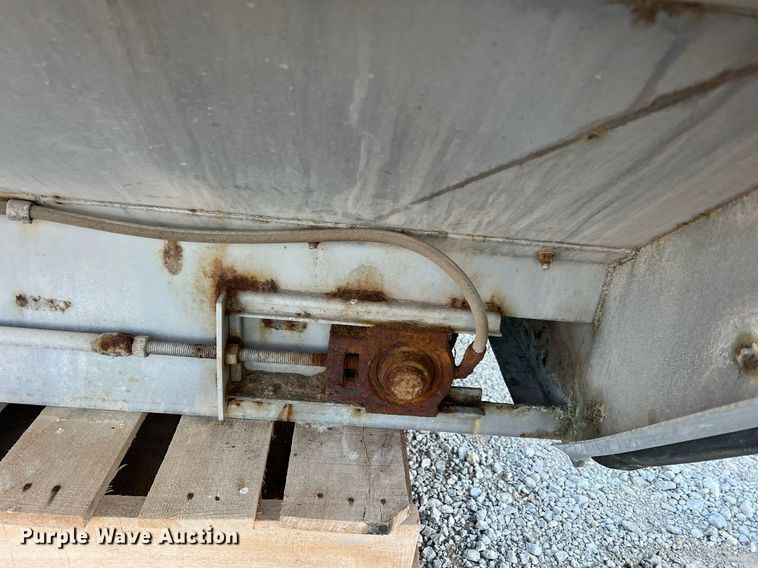 image for item NI9112 New Leader L400G4  applicator bed