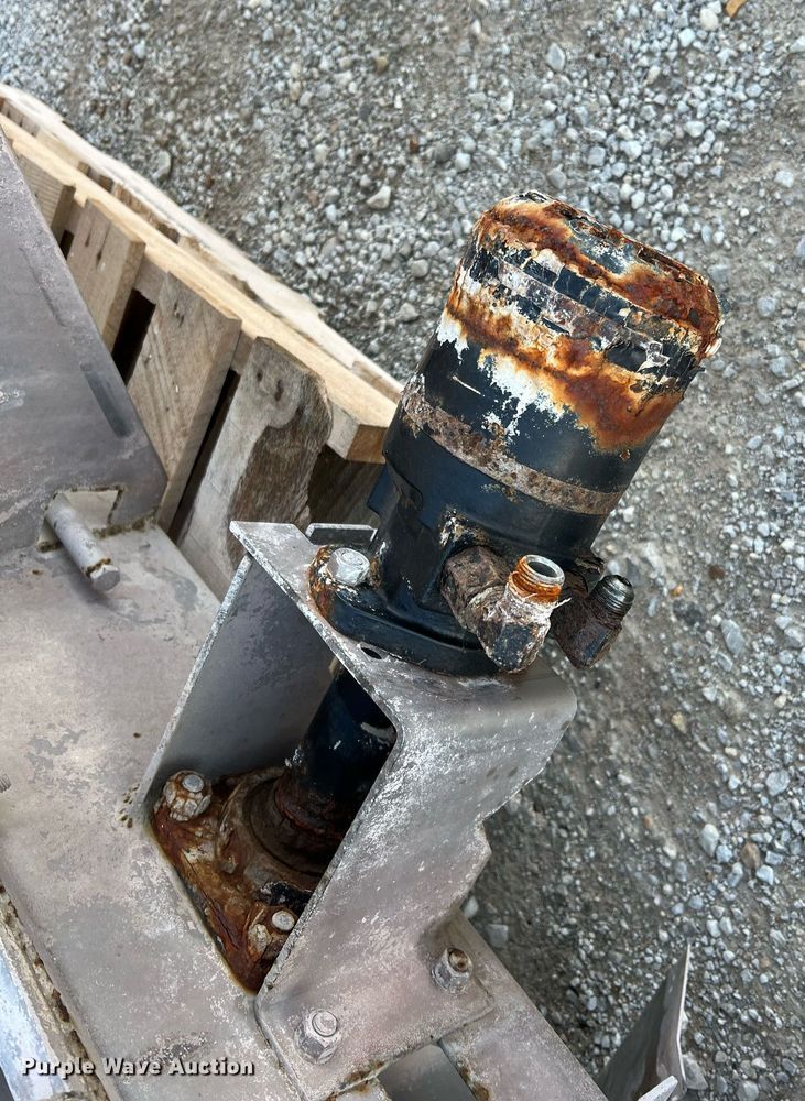 image for item NI9112 New Leader L400G4  applicator bed