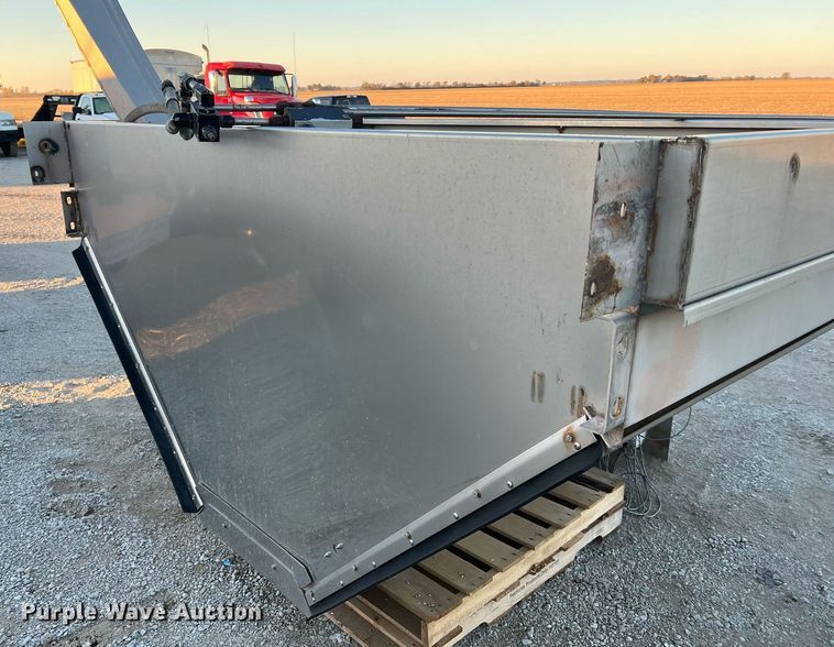 image for item NI9112 New Leader L400G4  applicator bed