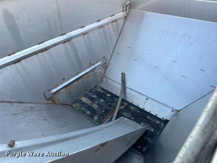 image for item NI9112 New Leader L400G4  applicator bed