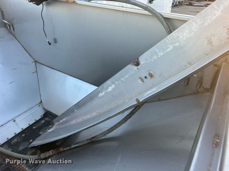 image for item NI9112 New Leader L400G4  applicator bed