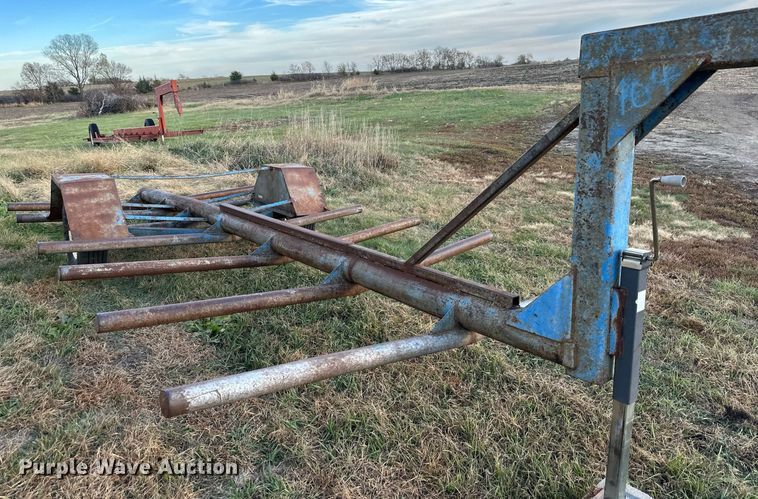 image for item NL9103 Hay bale trailer