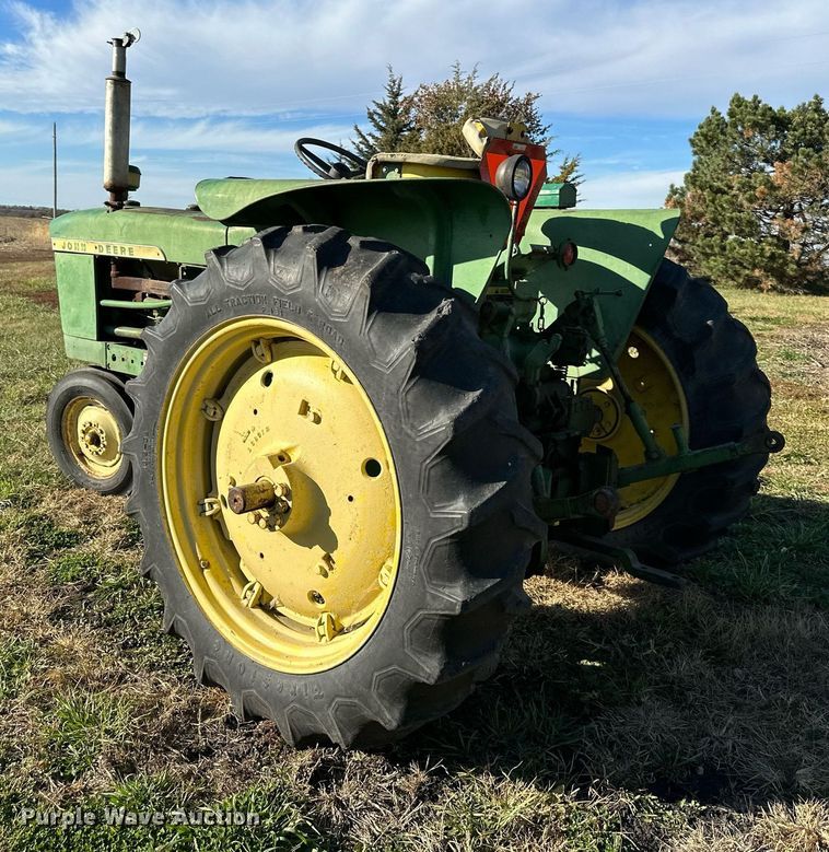 image for item NL9104 1963 John Deere 2010  tractor