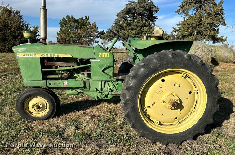 image for item NL9104 1963 John Deere 2010  tractor