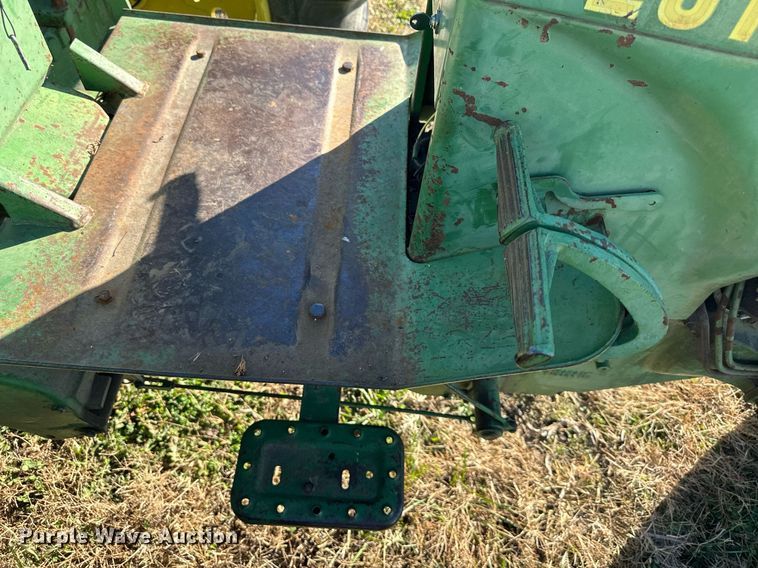 image for item NL9104 1963 John Deere 2010  tractor