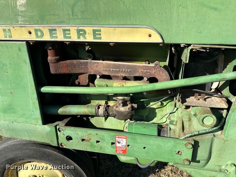 image for item NL9104 1963 John Deere 2010  tractor