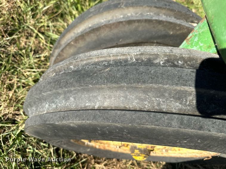 image for item NL9104 1963 John Deere 2010  tractor