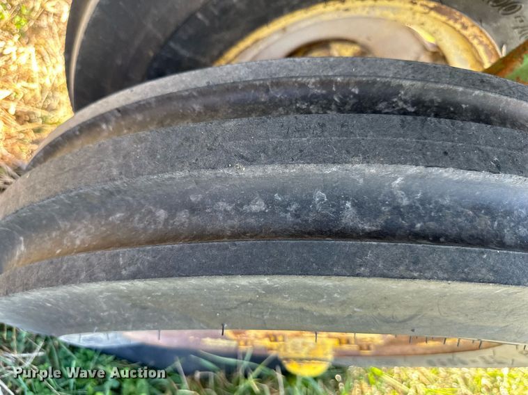 image for item NL9104 1963 John Deere 2010  tractor