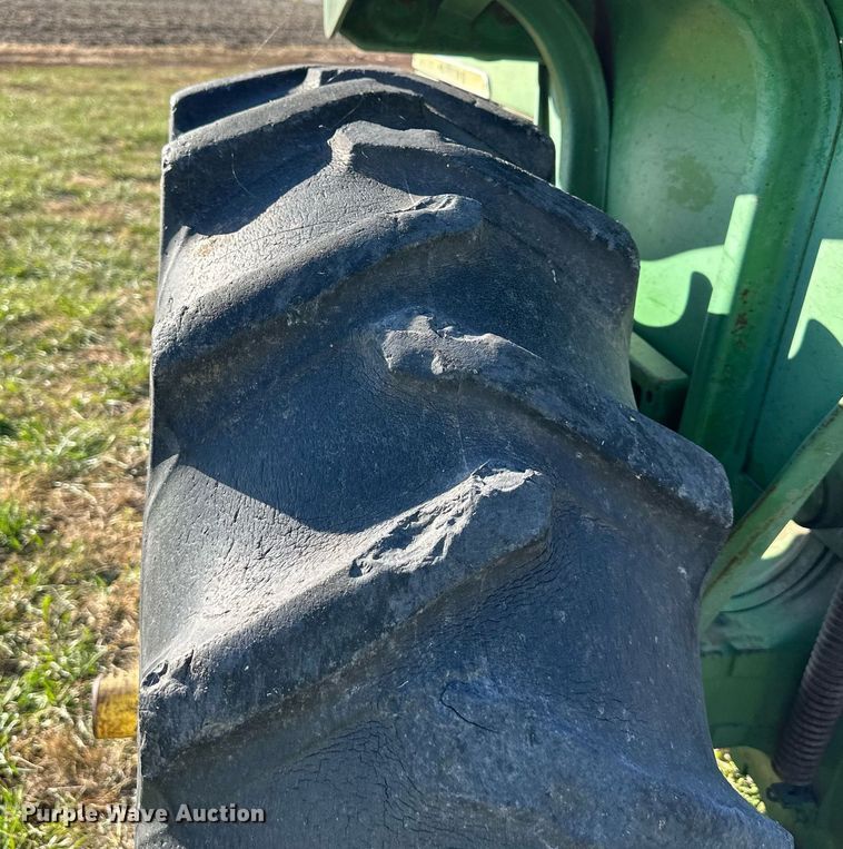 image for item NL9104 1963 John Deere 2010  tractor