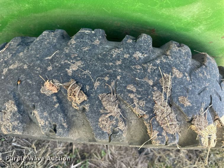 image for item NL9105 John Deere H  manure spreader