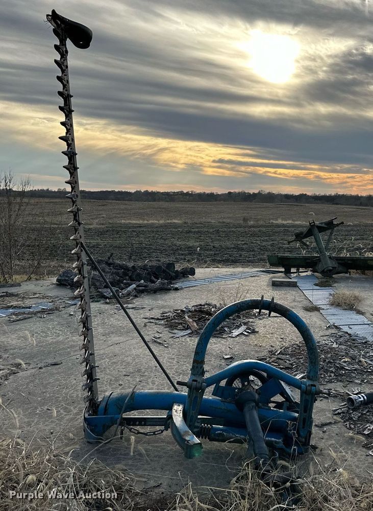 image for item NL9106 Ford 501  sickle mower