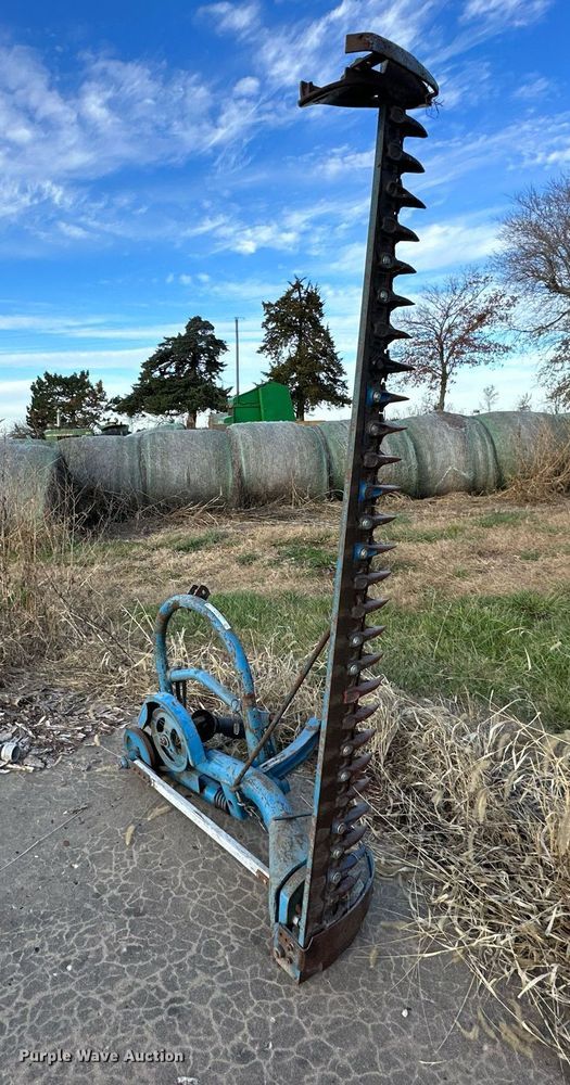 image for item NL9106 Ford 501  sickle mower