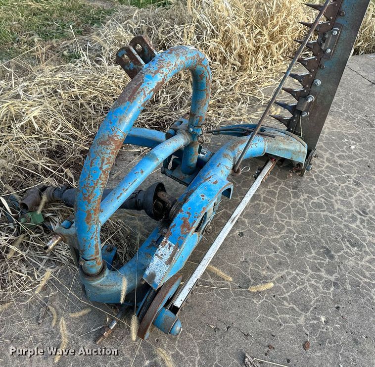 image for item NL9106 Ford 501  sickle mower