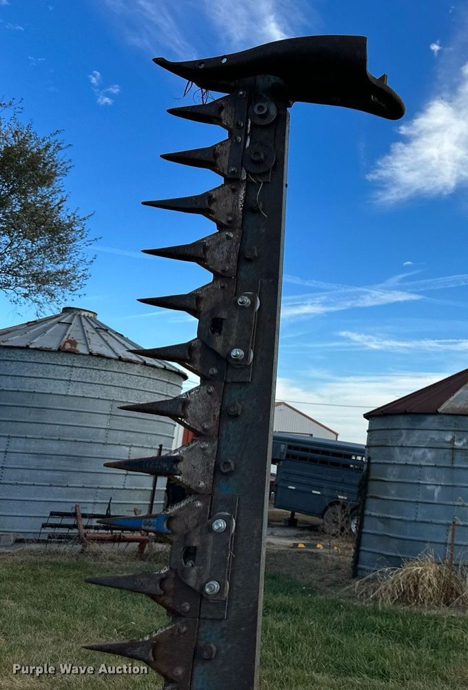 image for item NL9106 Ford 501  sickle mower