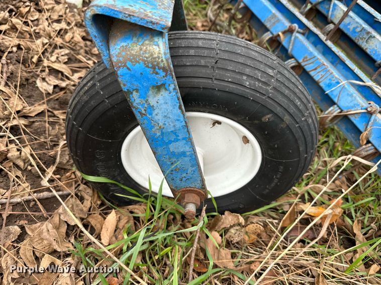 image for item NL9127 Ford 14-400  hay rake