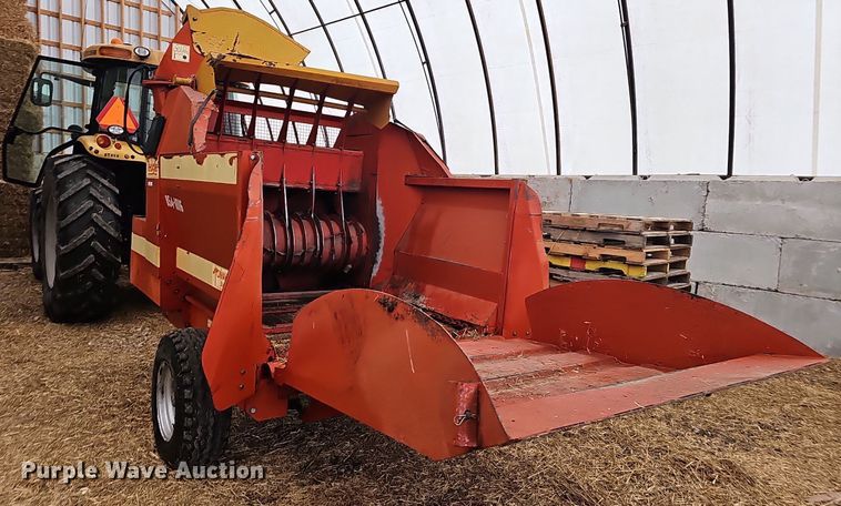 image for item NP9053 2006 Teagle 8080  bale processor