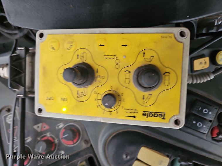 image for item NP9053 2006 Teagle 8080  bale processor