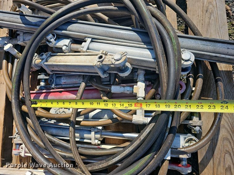 image for item NP9108 (11) hydraulic cylinders