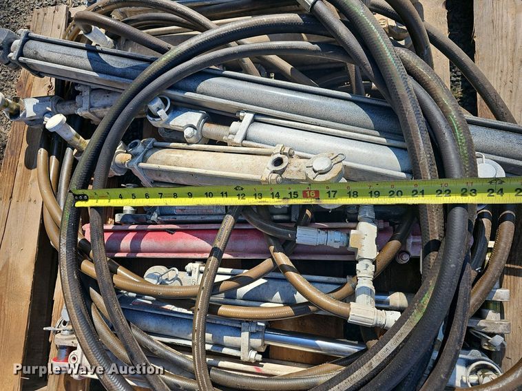 image for item NP9108 (11) hydraulic cylinders