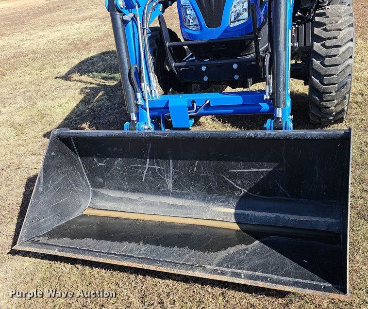 image for item NP9117 New Holland Workmaster 65  MFWD tractor