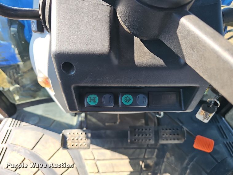 image for item NP9117 New Holland Workmaster 65  MFWD tractor