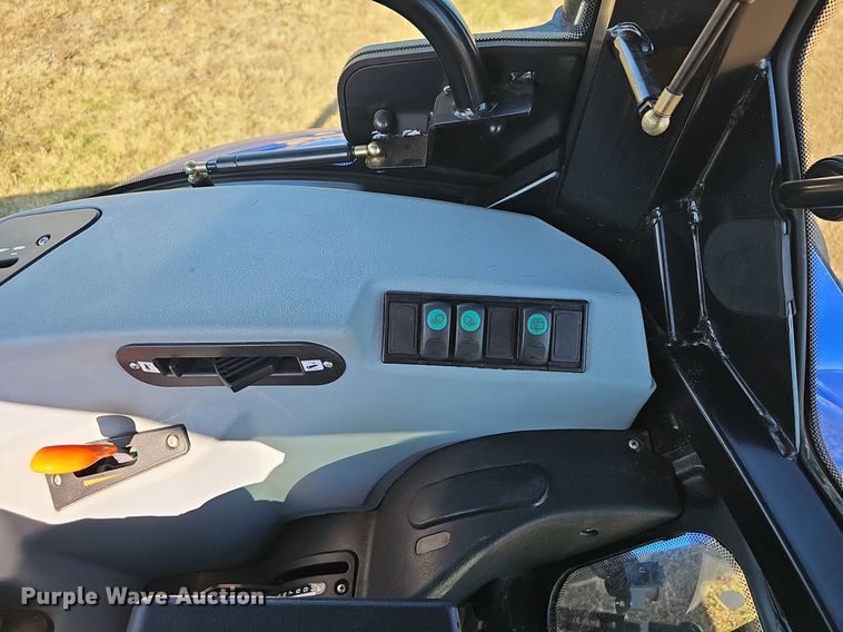 image for item NP9117 New Holland Workmaster 65  MFWD tractor