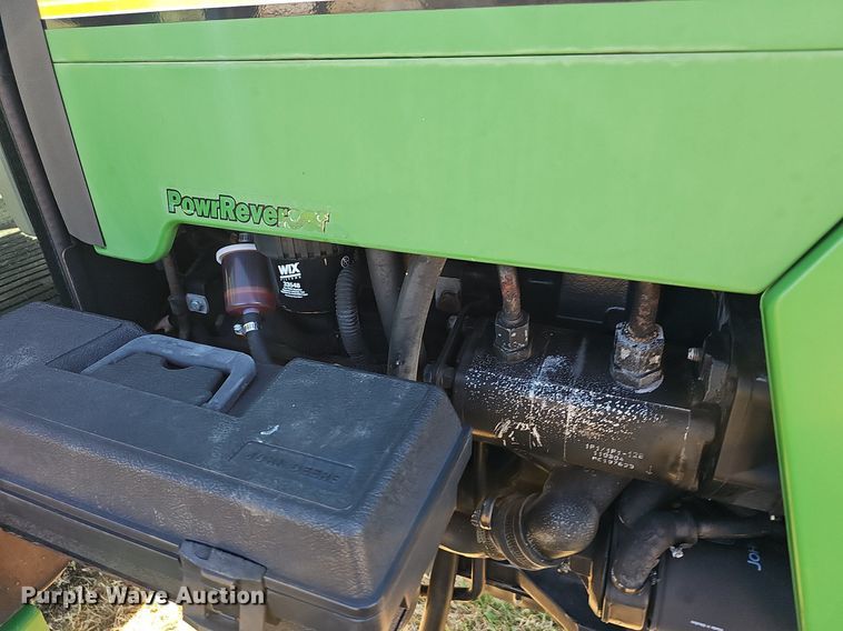 image for item NP9118 2004 John Deere 5320  tractor