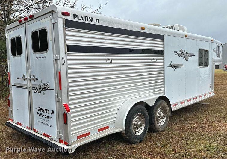 image for item NQ9491 2005 Platinum Silver  horse trailer