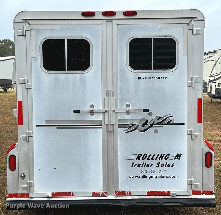 image for item NQ9491 2005 Platinum Silver  horse trailer
