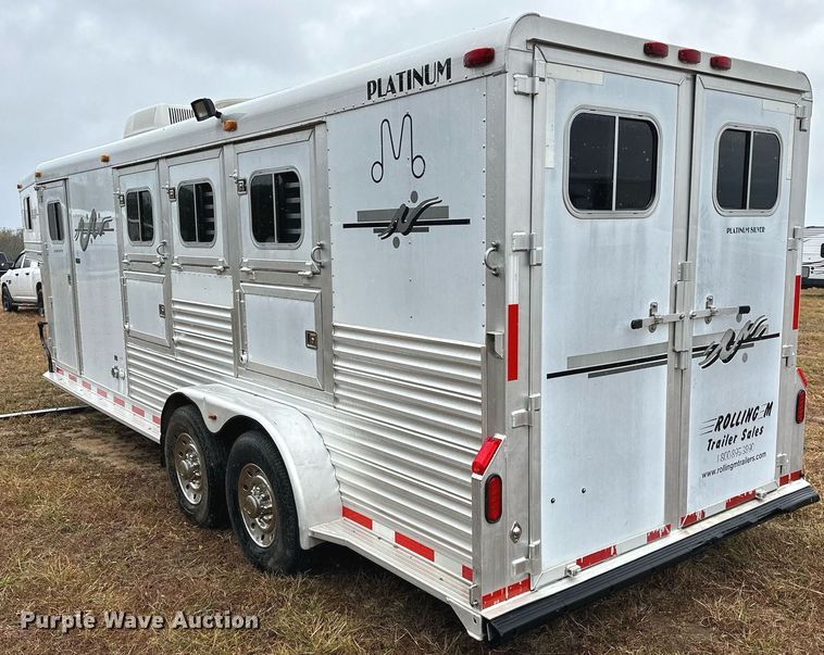 image for item NQ9491 2005 Platinum Silver  horse trailer