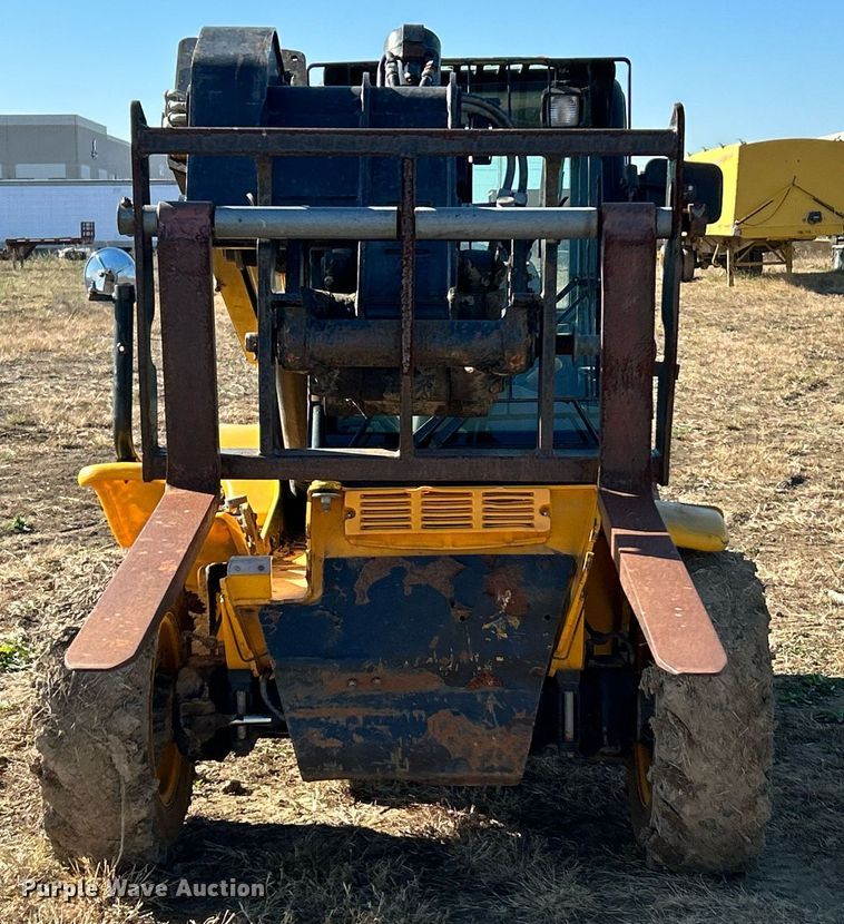 image for item NR9338 2007 JCB 520 telehandler
