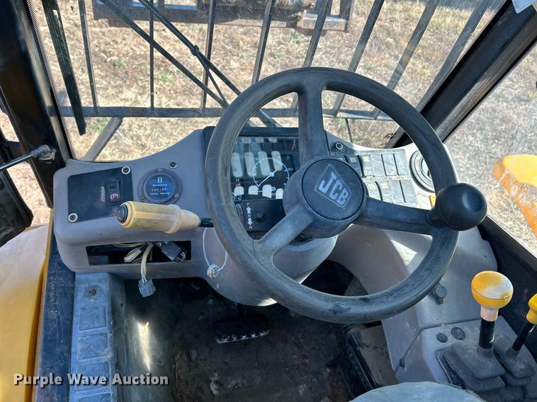image for item NR9338 2007 JCB 520 telehandler