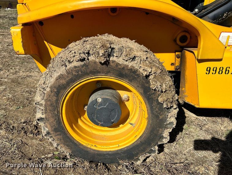 image for item NR9338 2007 JCB 520 telehandler