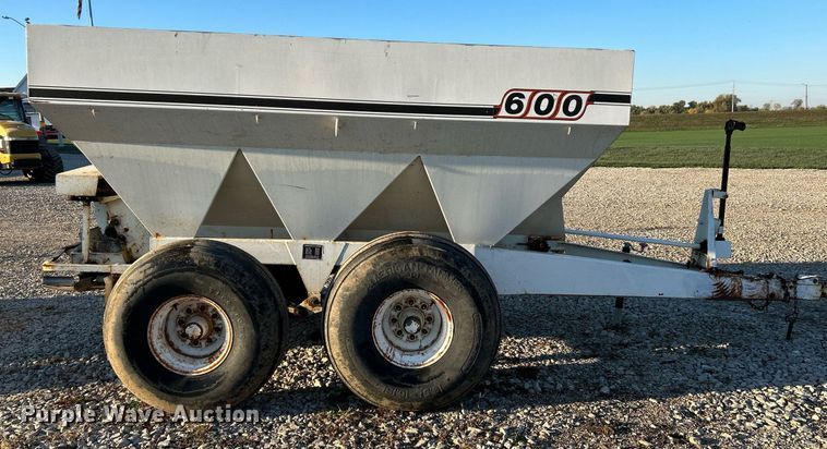 image for item NR9340 Willmar  600 applicator