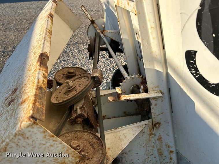 image for item NR9340 Willmar  600 applicator